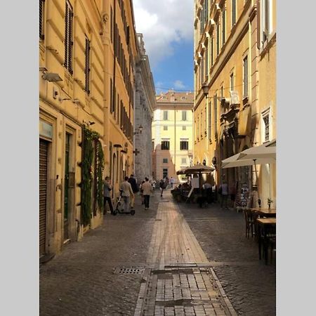 Chiara'S Place At Pantheon - Your Apt In Roma Exterior foto